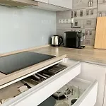 Central Sunny 3 Room Apartment